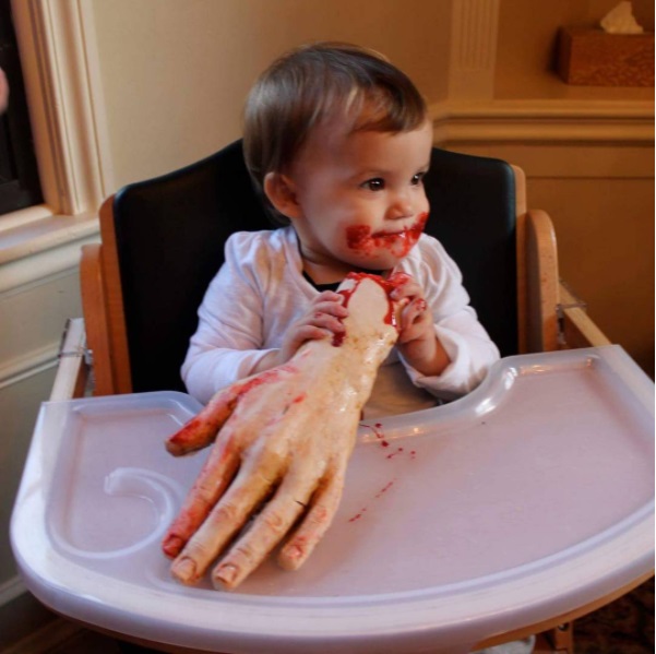 Artist creates creepy and realistic cakes